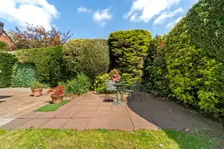 10 Ascot GardensImage 27