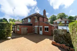 10 Ascot GardensImage 30