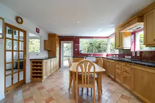 10 Ascot GardensImage 10
