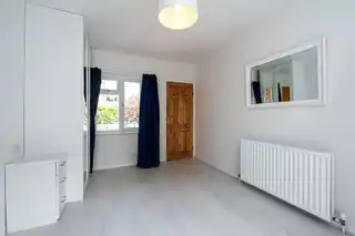 10 Ascot GardensImage 18