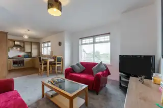 3 Glendale CourtImage 6