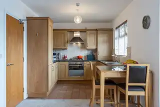 3 Glendale CourtImage 8