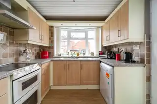 33 Larkfield RoadImage 8