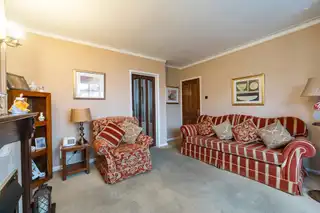 33 Larkfield RoadImage 4