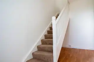 10 Stream StreetImage 3