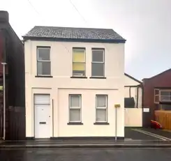 Image 1 for 12B Edward Street