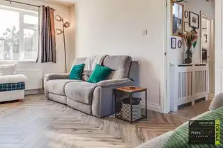 10 Woburn DriveImage 8
