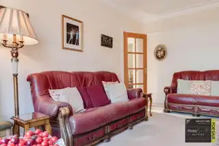 10 Hazeldene DriveImage 8