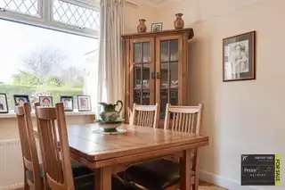 10 Hazeldene DriveImage 12
