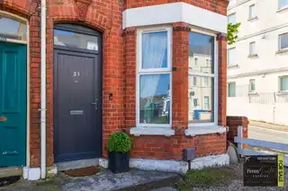 31 Dufferin AvenueImage 3