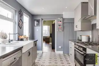 31 Dufferin AvenueImage 14