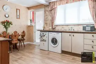 9 Craigantlet CottagesImage 9