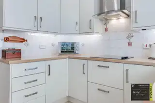 3 Seymour AvenueImage 14