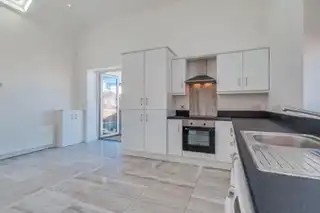118C Princetown RoadImage 5