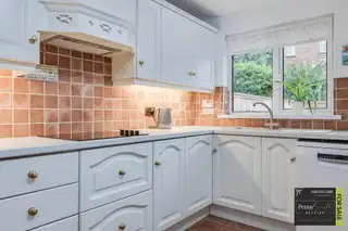 100 Ashbury AvenueImage 29