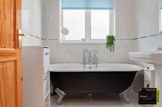 100 Ashbury AvenueImage 35