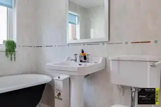100 Ashbury AvenueImage 36