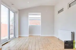 1 Stratford RoadImage 12