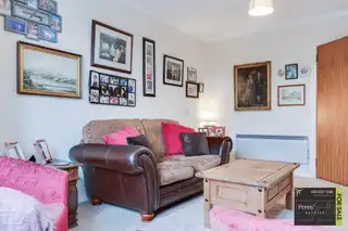 18 Ballyholme CourtImage 9