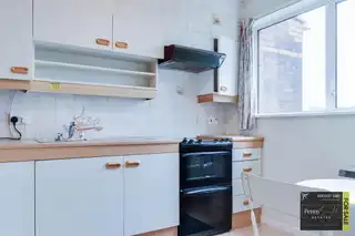 18 Ballyholme CourtImage 12