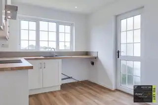 6 Hillside ParkImage 9