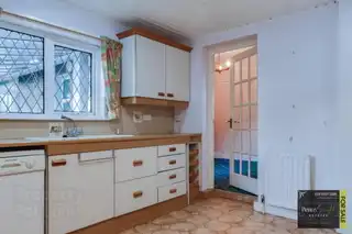 7 Hazeldene GardensImage 25