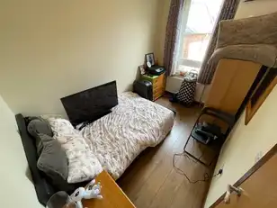 Apt 2, 11 Wellesley AvenueImage 9