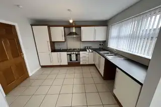 30 Thornberry AvenueImage 9