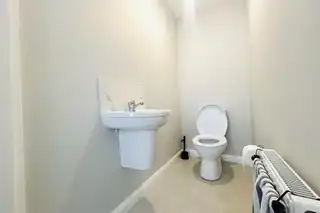59 Alexandra Park AvenueImage 11