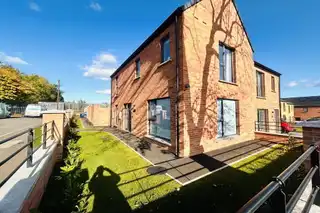 59 Alexandra Park AvenueImage 2