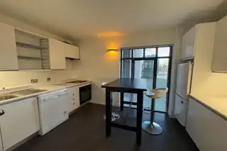 Apt 1 78 Balmoral AvenueImage 8