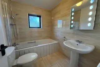 Apt 1 78 Balmoral AvenueImage 12