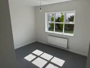 15 Primrose GardensImage 8