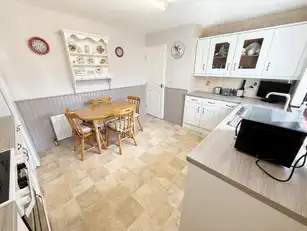 8 Fort CrescentImage 9