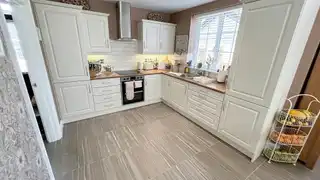 15 Beech Tree GroveImage 8