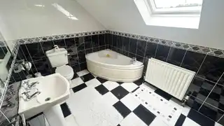 8 Greystone ParkImage 9