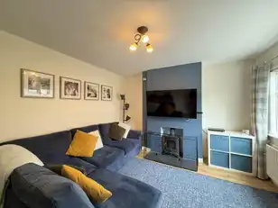 Image 1 for 25 Broomhill