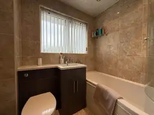 3 Kinnaird ParkImage 8