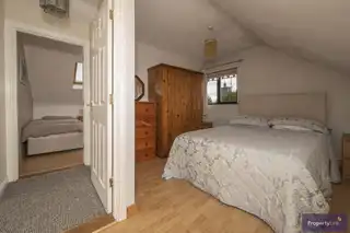 22 ThornleighImage 18