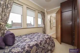 25 Charlemont GardensImage 23