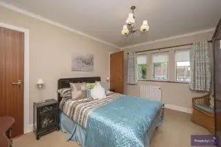 25 Charlemont GardensImage 18