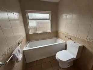 32 Desart Lane GardensImage 8