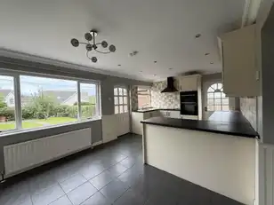 32 Desart Lane GardensImage 6