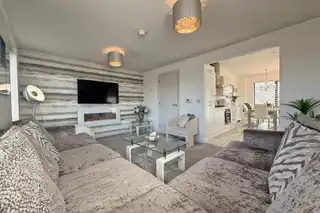 12 Galvally GardensImage 3