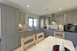 44 Oakwood AvenueImage 4