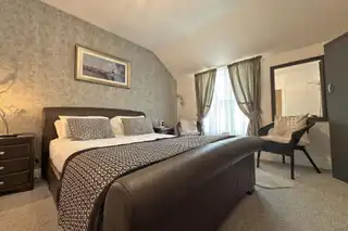 50 Eglinton StreetImage 20