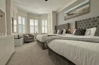 50 Eglinton StreetImage 18