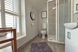 50 Eglinton StreetImage 23