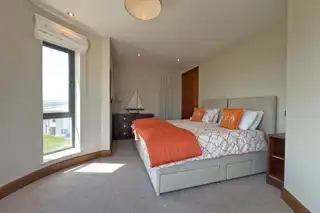 C6 The EdgewaterImage 12
