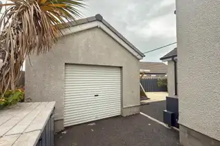 85 Primrose GardensImage 15